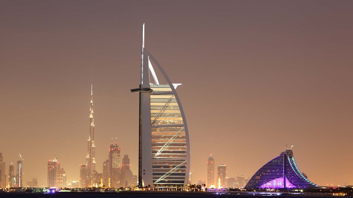 Wiza do Dubaju Zjednoczonych Emiratów Arabskich. Wiza do ZEA.